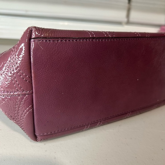 Coach patent leather purple tote bag - Picture 14 of 16